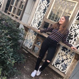 Meet your Posher, Alejandra